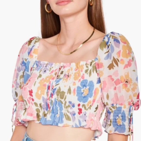 En Saison Tops - En Saison “Constantia” Floral Print Smocked Crop Top Size Large New With Tags!